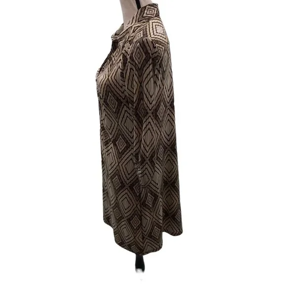 Mlle Gabrielle Petite Large Stretchy Collared Dress - Picture 4 of 6